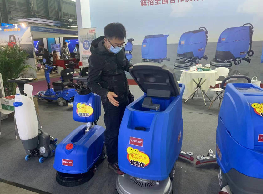 台北坦洁洗地机公司致力于电动洗地机的生产、销售和服务百家